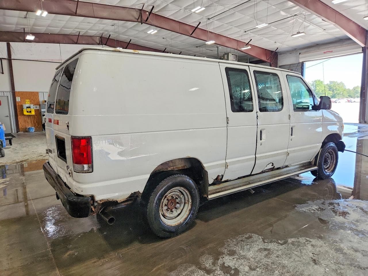 2000 Ford Econoline E250 Van - foto 3