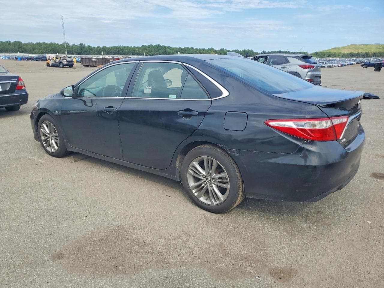 2015 Toyota Camry Se - foto 2