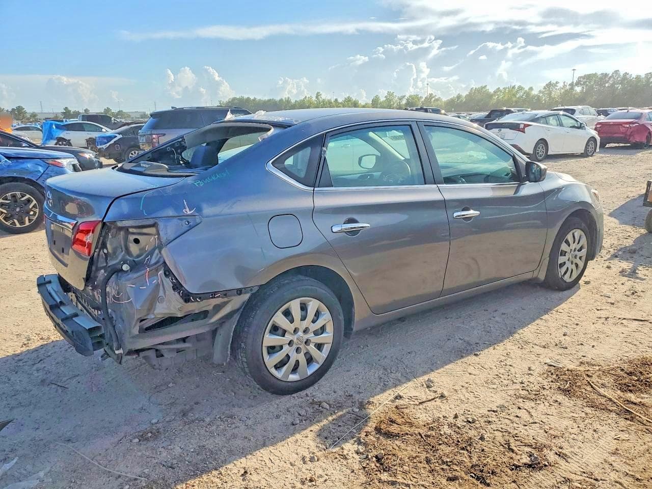 2019 Nissan Sentra S - foto 3