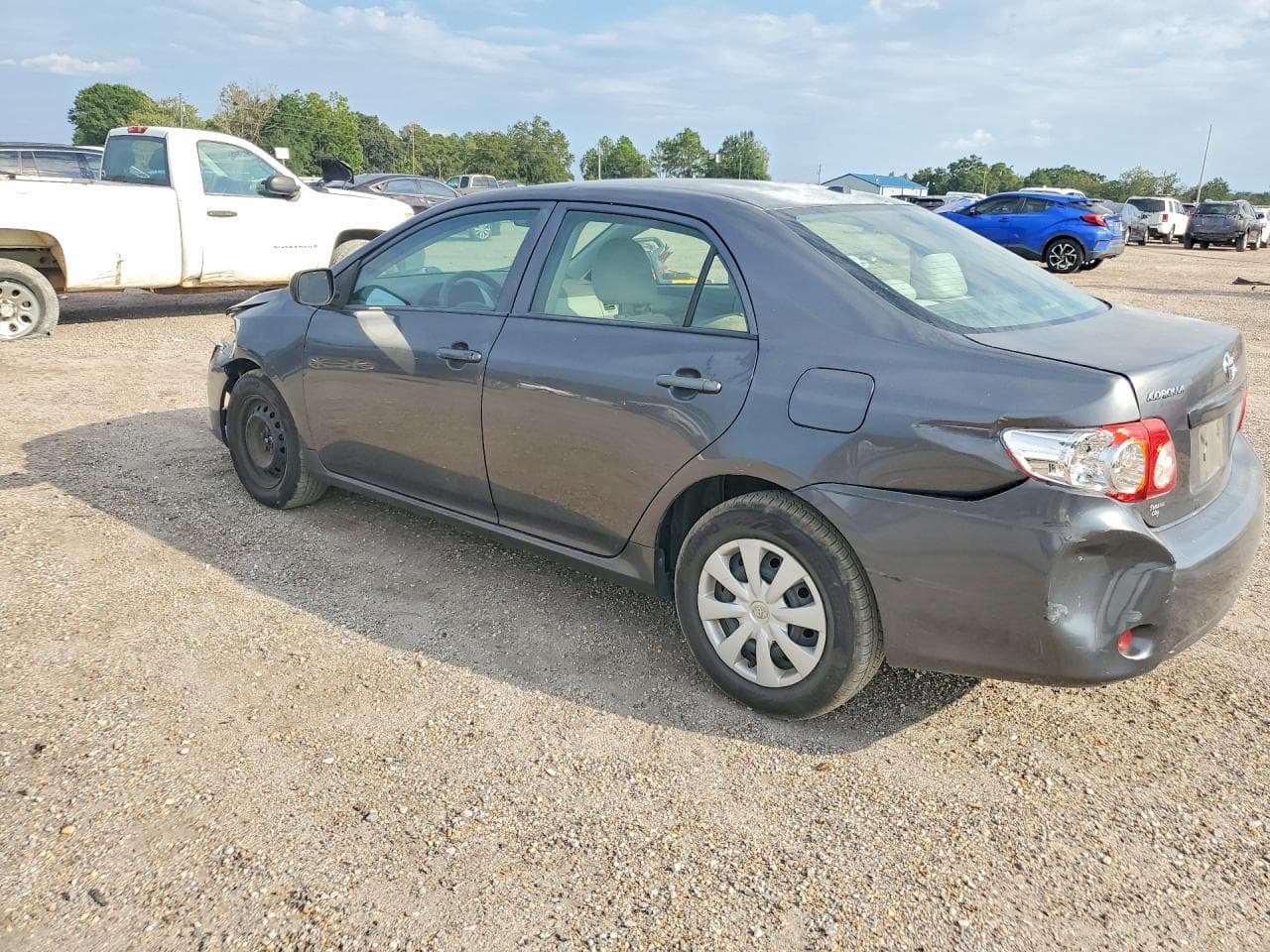 2010 Toyota Corolla Base - foto 2