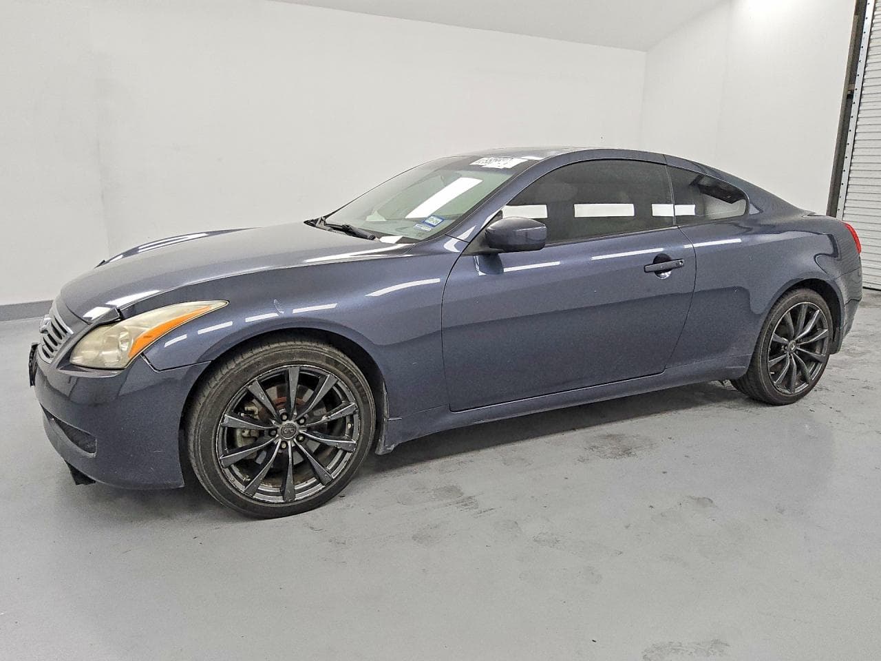 Infiniti G 2010 z USA