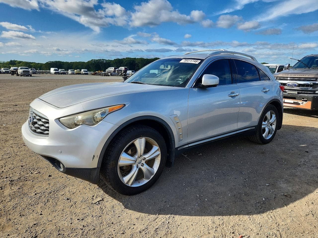 Infiniti FX 2011 z USA