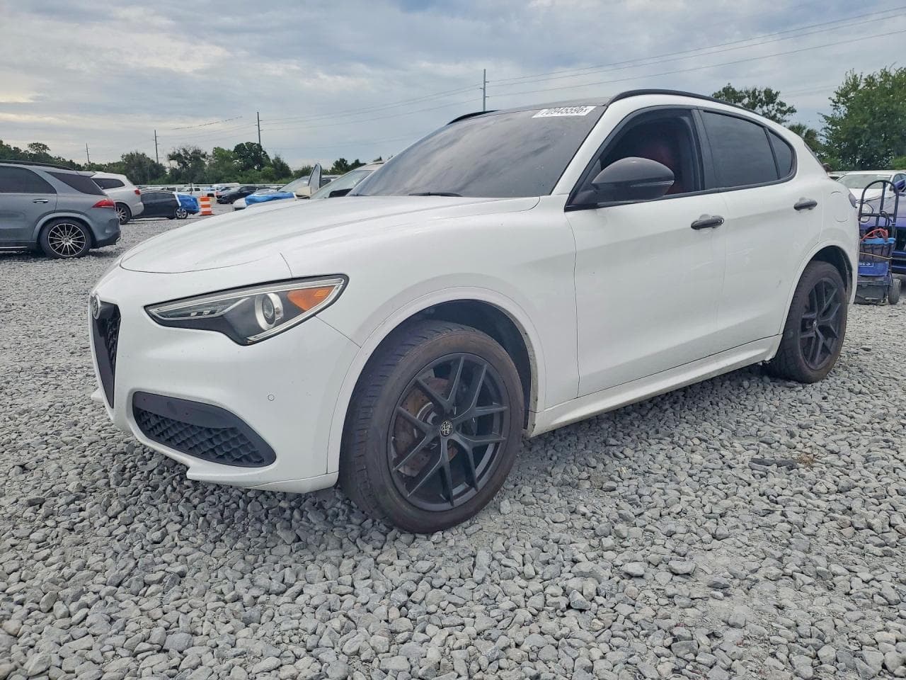 Alfa Romeo Stelvio 2021 z USA