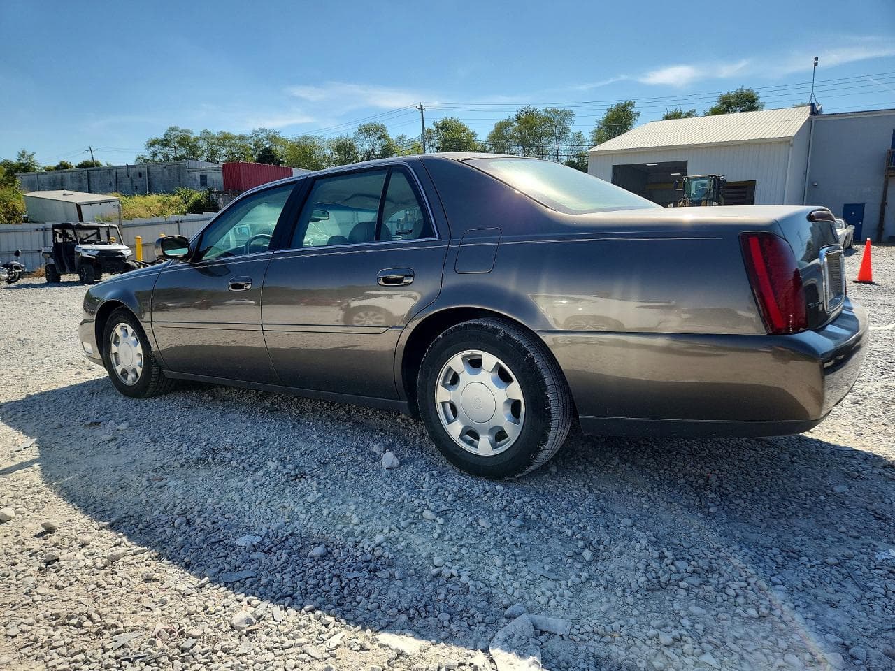 2000 Cadillac Deville - foto 2