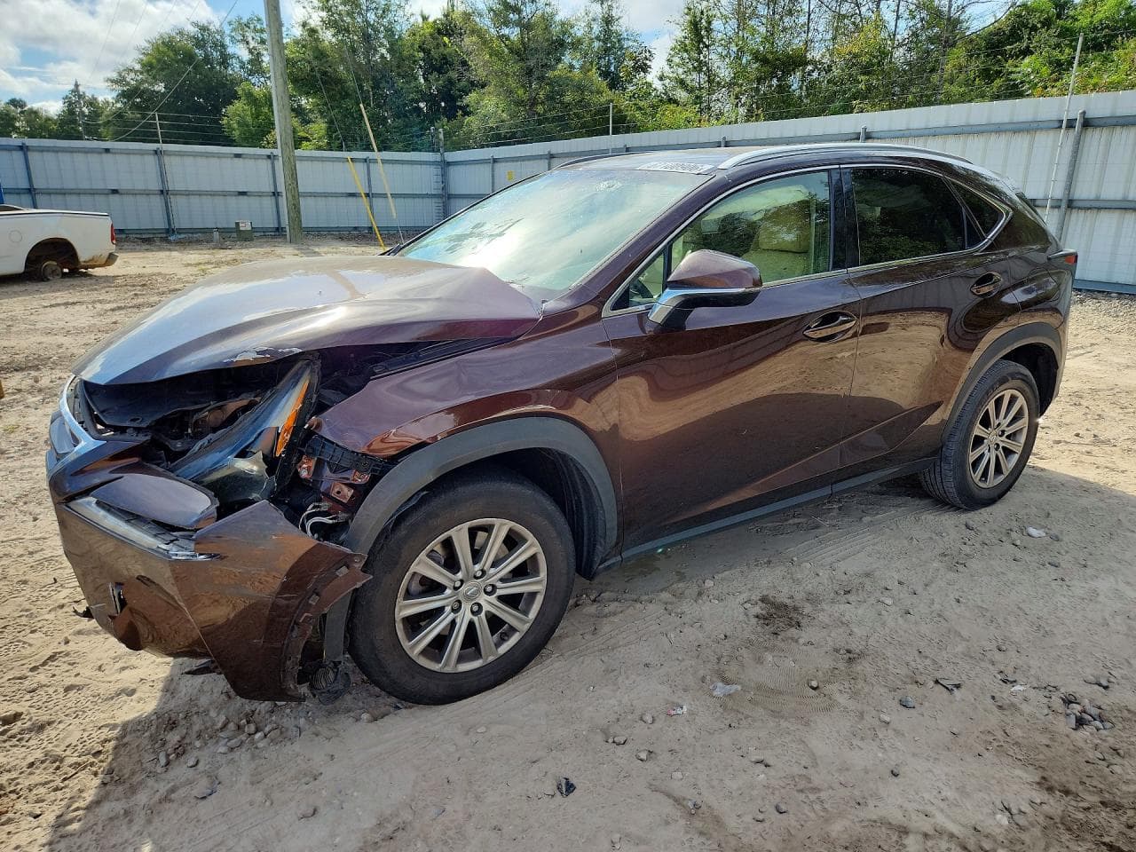 Lexus NX 2016 z USA
