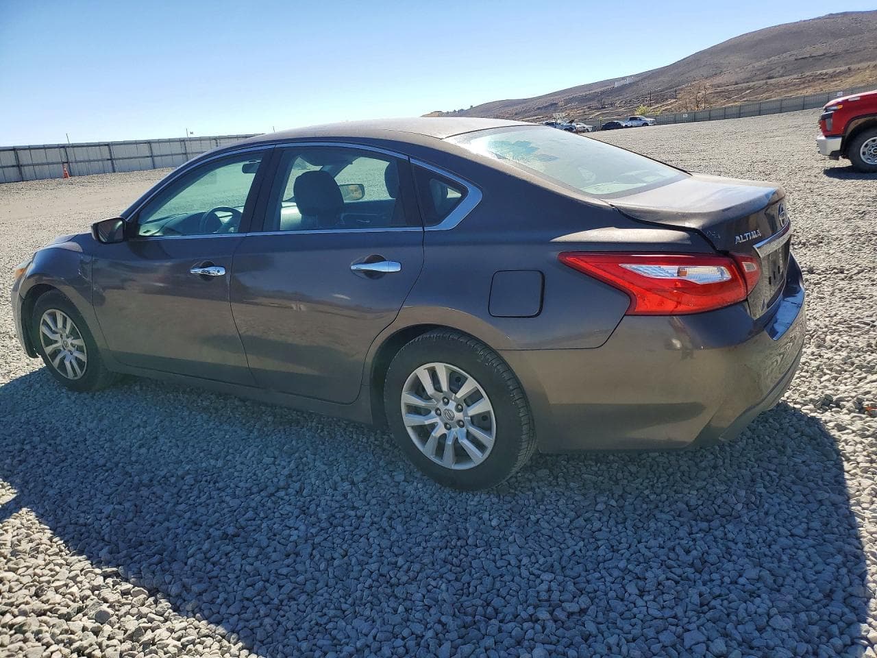 2016 Nissan Altima 2.5 S - foto 2