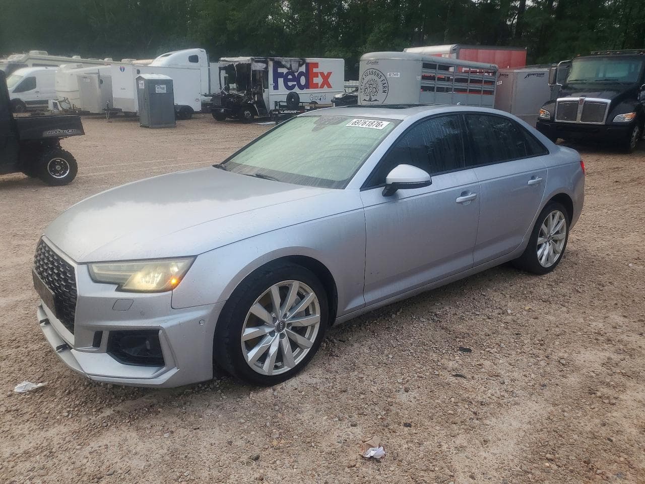 Audi A4 2017 z USA