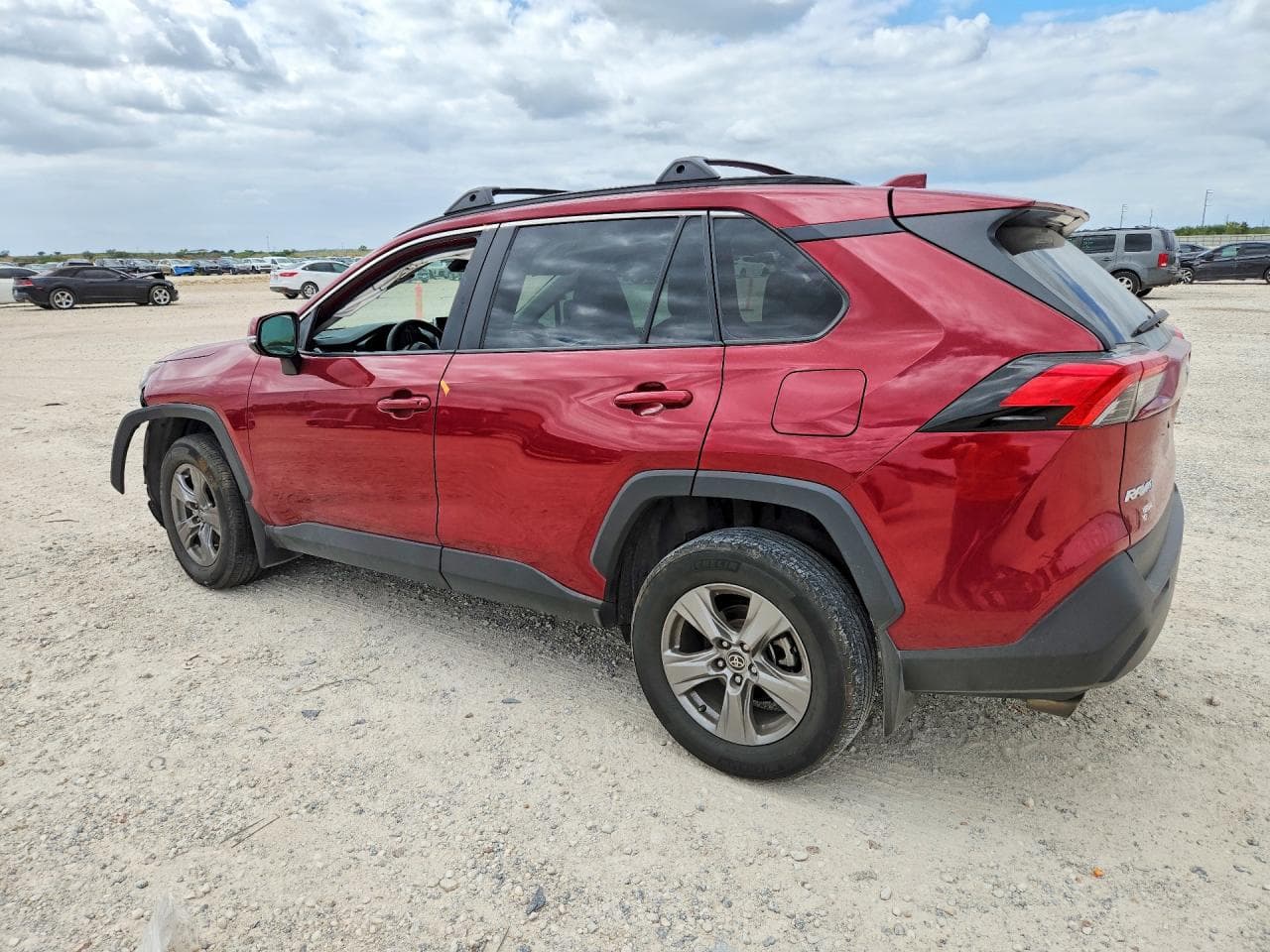 2023 Toyota Rav4 Xle - foto 2
