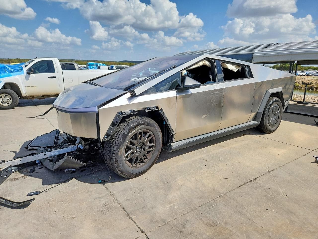 2026 Tesla Cybertruck z USA