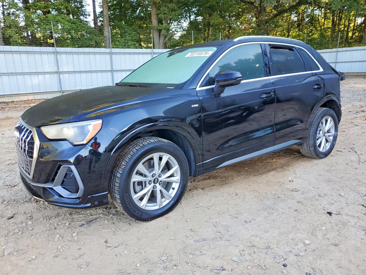 Audi Q3 2022 z USA