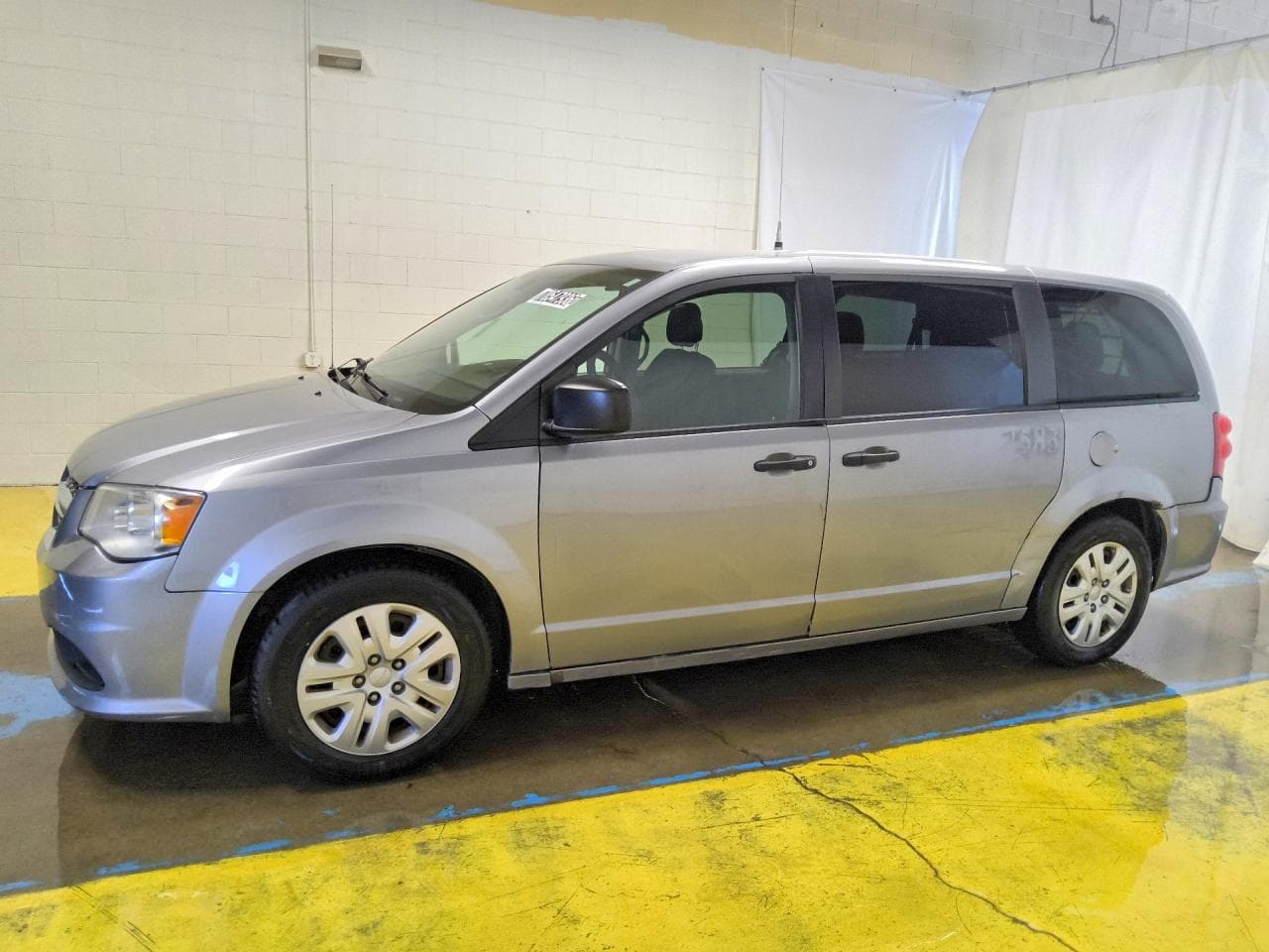 Dodge Caravan 2019 z USA