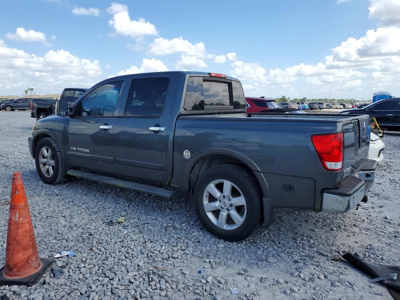 2011 Nissan Titan Sv - foto 2