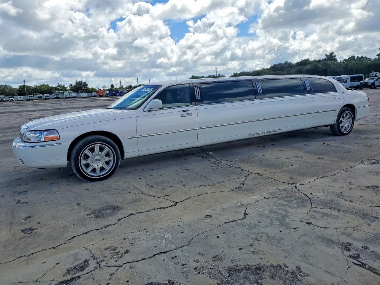 Lincoln Town Car 2008 z USA