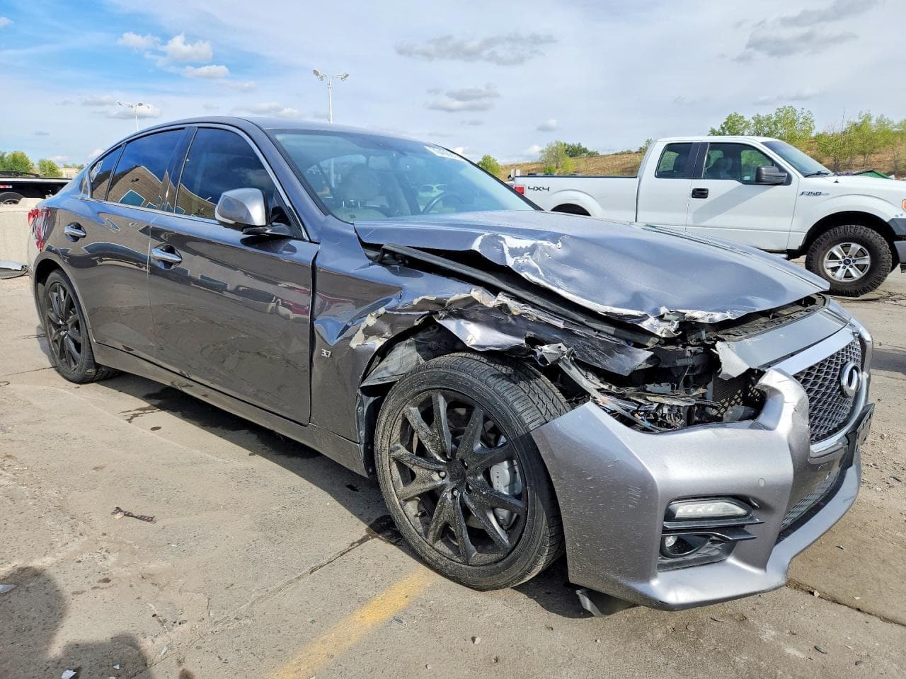 2015 Infiniti Q50 Sport - foto 4