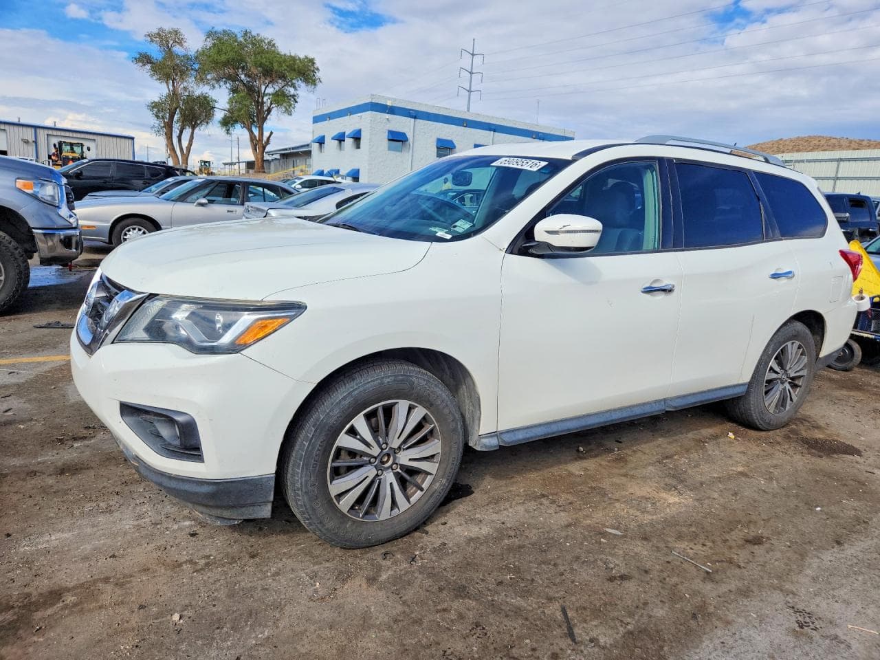 2017 Nissan Pathfinder S