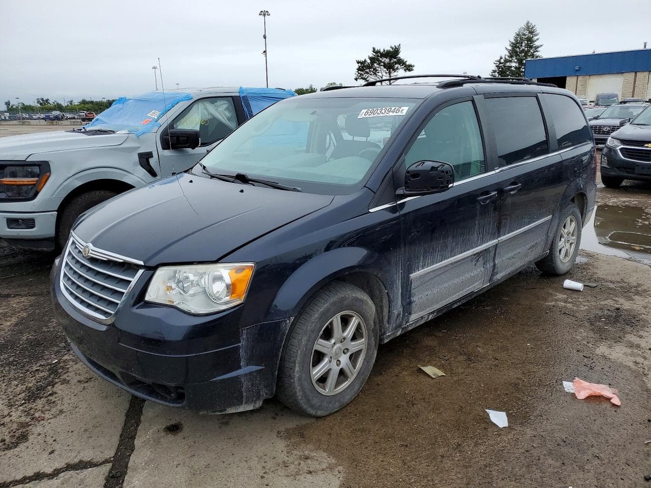 2010 Chrysler Town & Country Touring