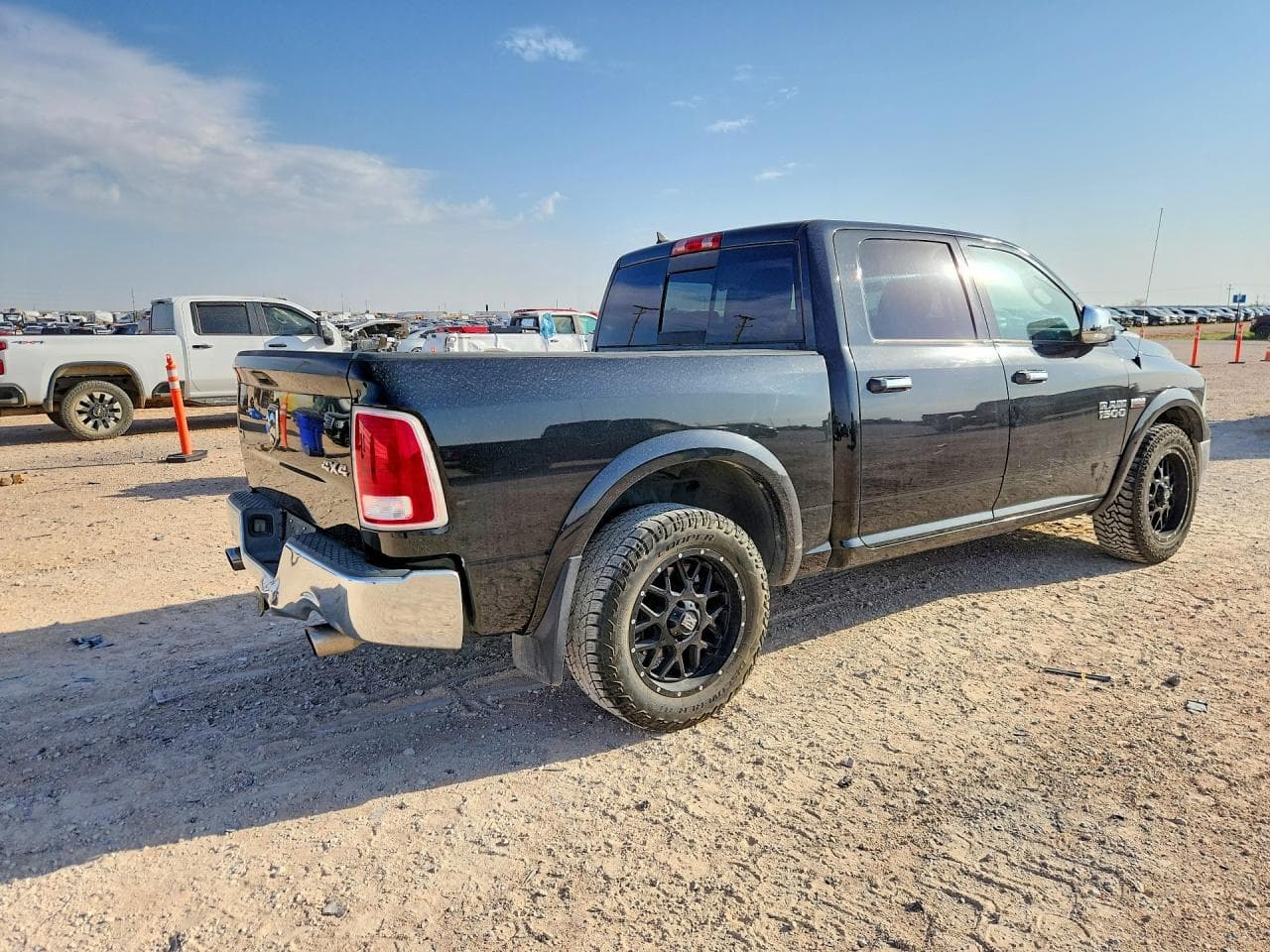 2015 Ram 1500 Laramie - foto 3