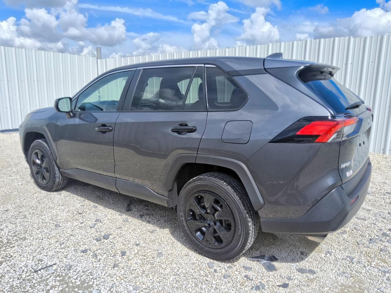 2025 Toyota Rav4 Le - foto 2