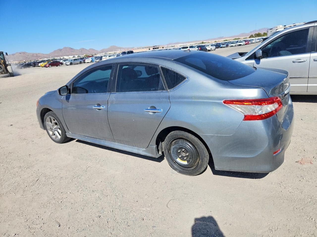 2013 Nissan Sentra S - foto 2