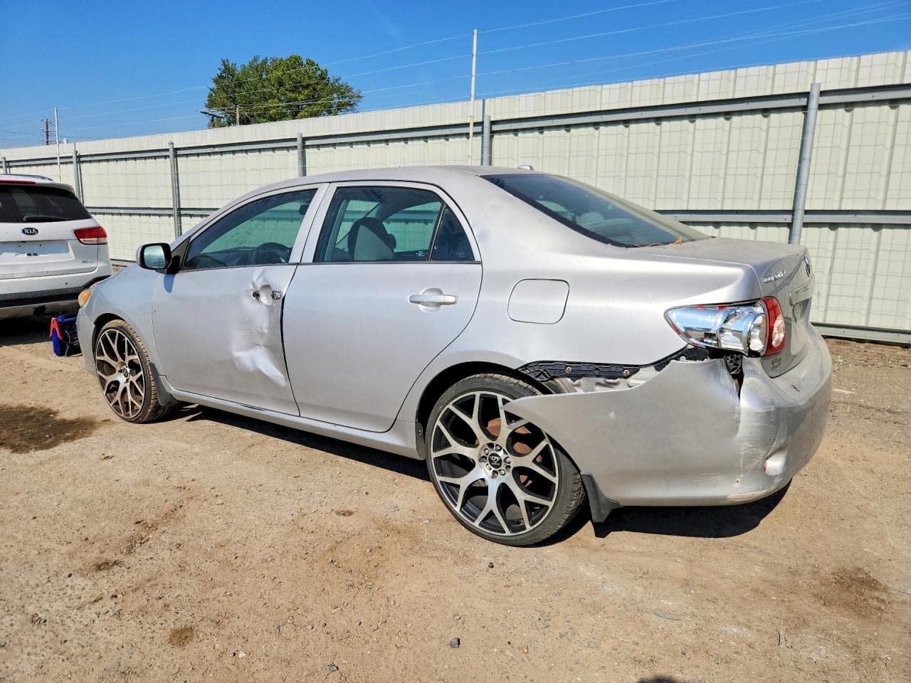 2010 Toyota Corolla Le - foto 2
