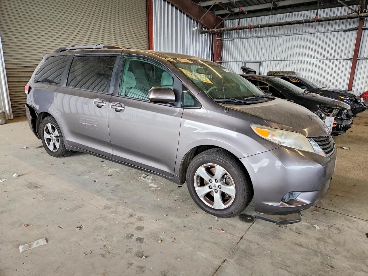 2014 Toyota Sienna Le - foto 4