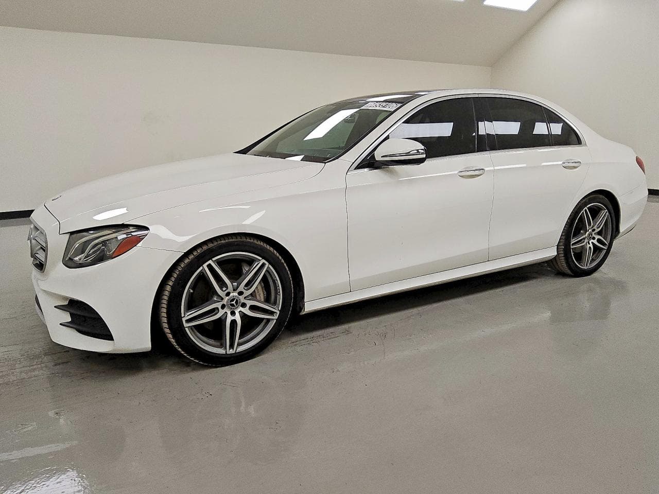 2019 Mercedes-Benz E 300