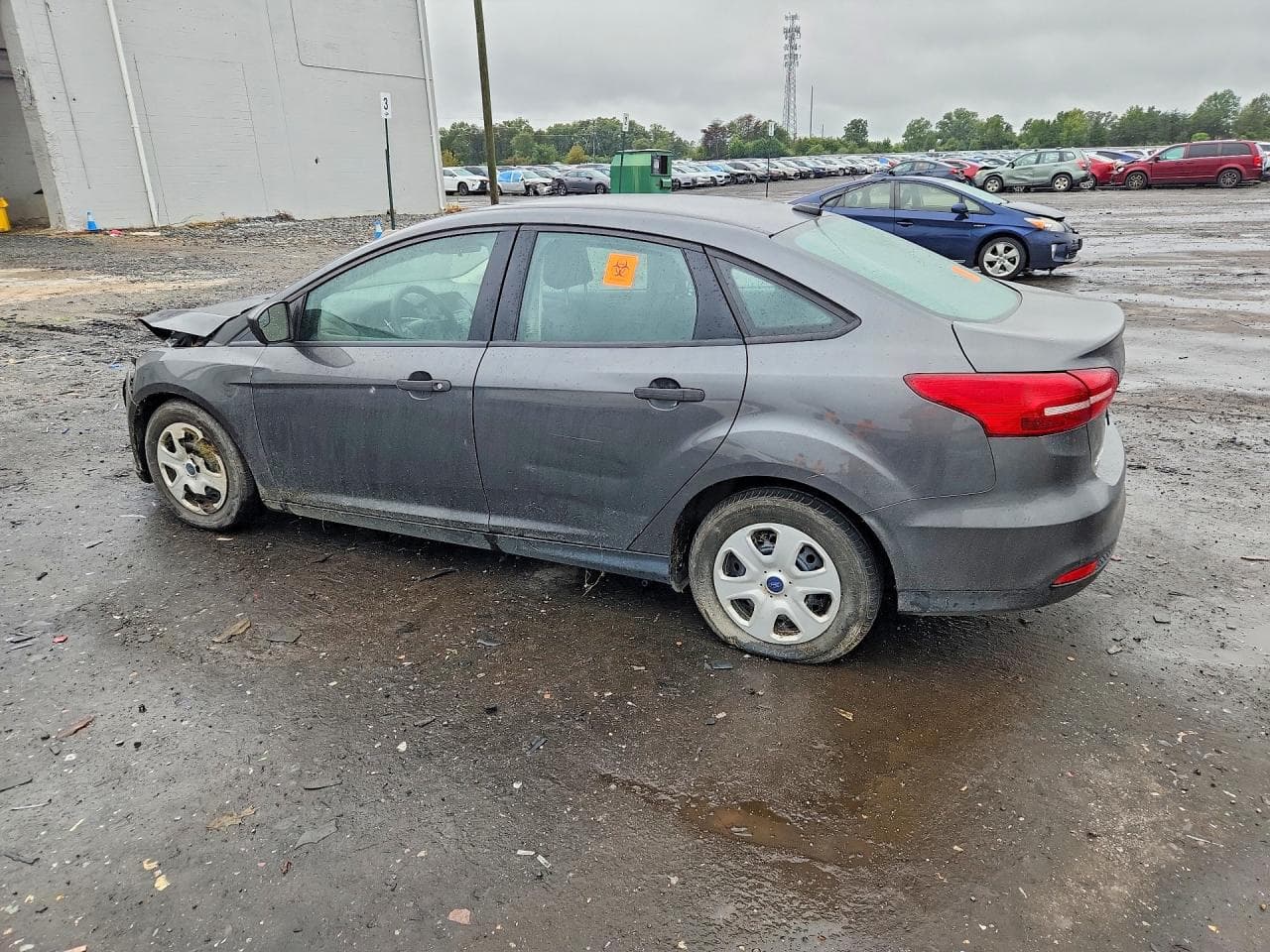 2017 Ford Focus S - foto 2