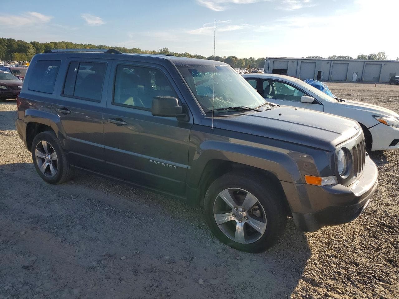 2016 Jeep Patriot Latitude - foto 4