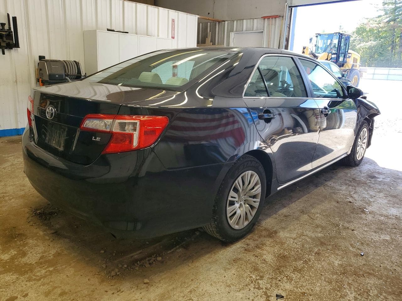 2014 Toyota Camry Le - foto 3