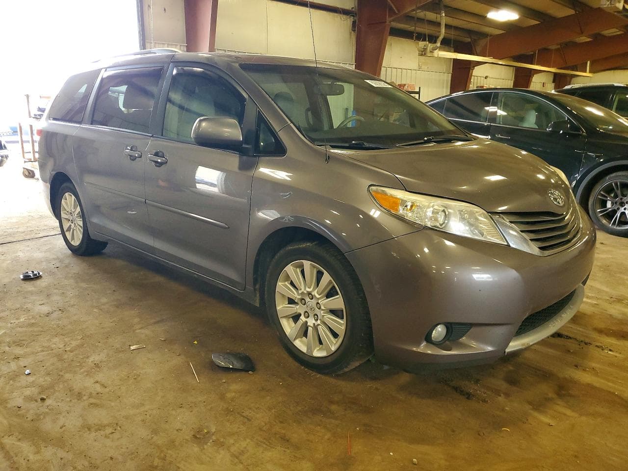 2011 Toyota Sienna Xle 7-Passenger - foto 4