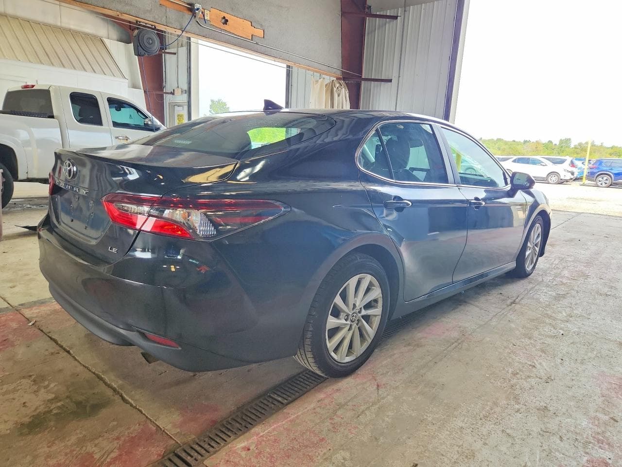 2023 Toyota Camry Le - foto 3