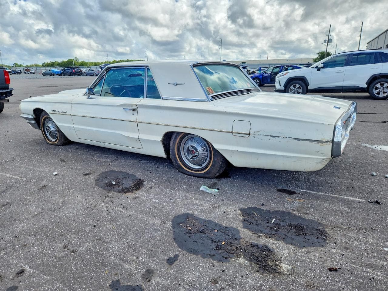 1960 Ford Thundrbird - foto 2