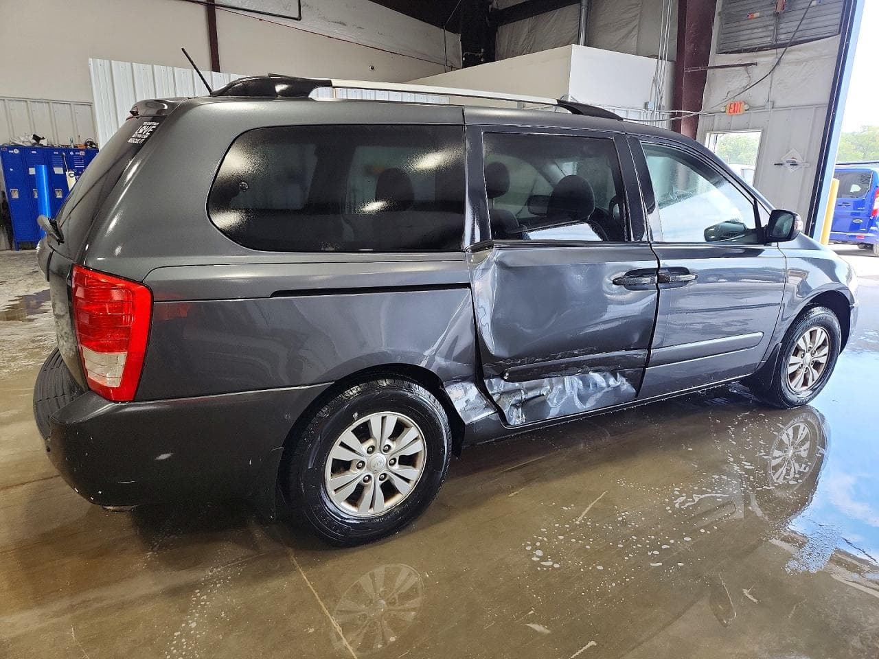 2012 Kia Sedona Lx - foto 3