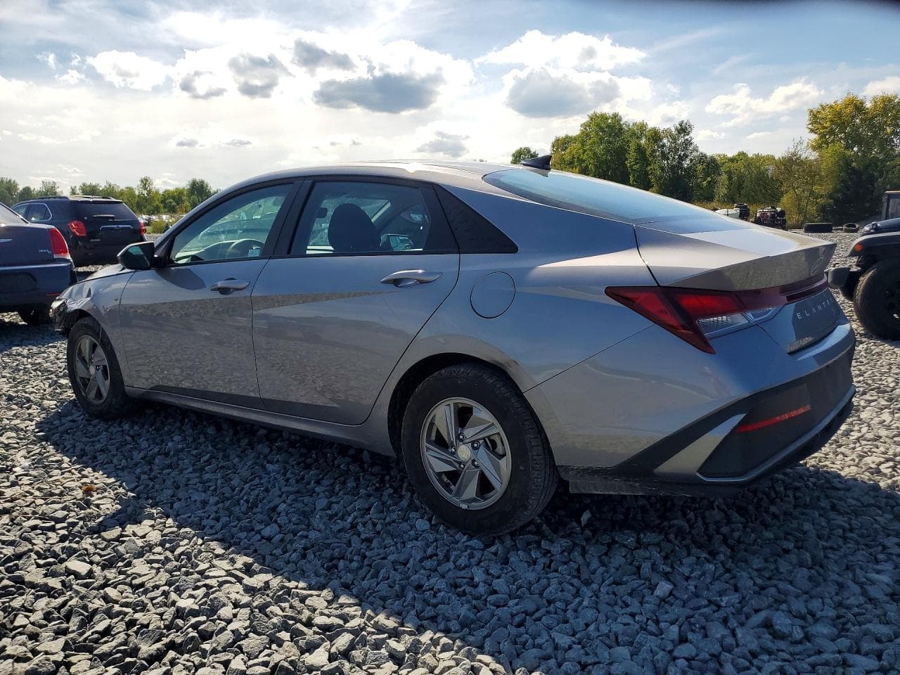 2025 Hyundai Elantra Se - foto 2