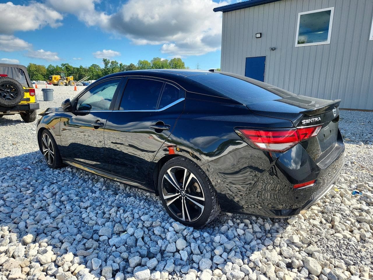 2020 Nissan Sentra Sr - foto 2
