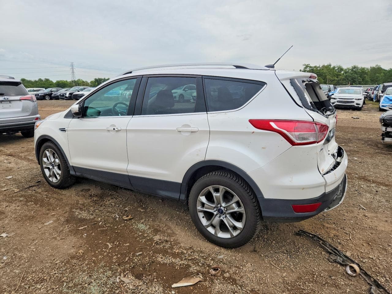 2014 Ford Escape Titanium - foto 2