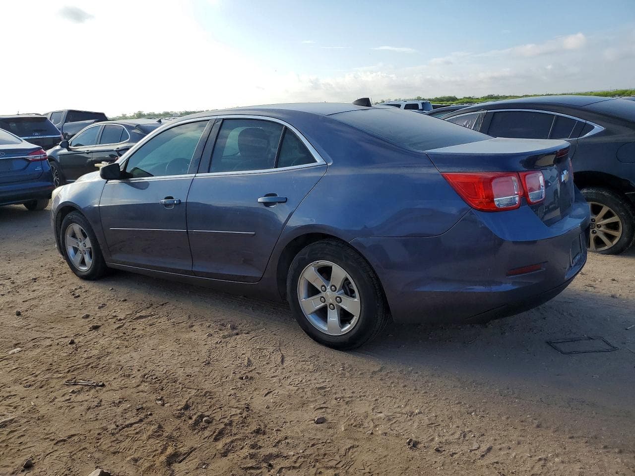 2014 Chevrolet Malibu Ls - foto 2