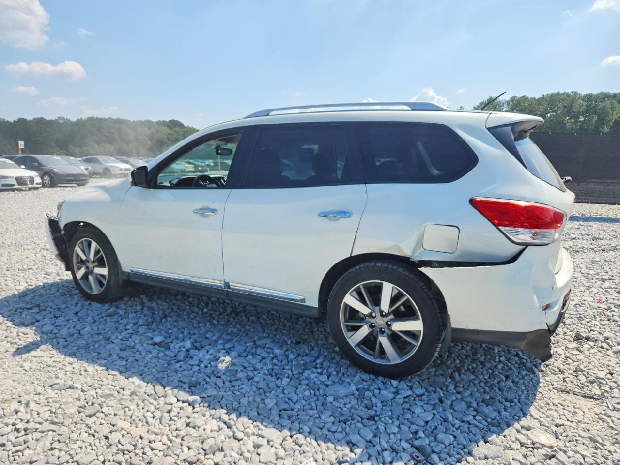 2015 Nissan Pathfinder S - foto 2