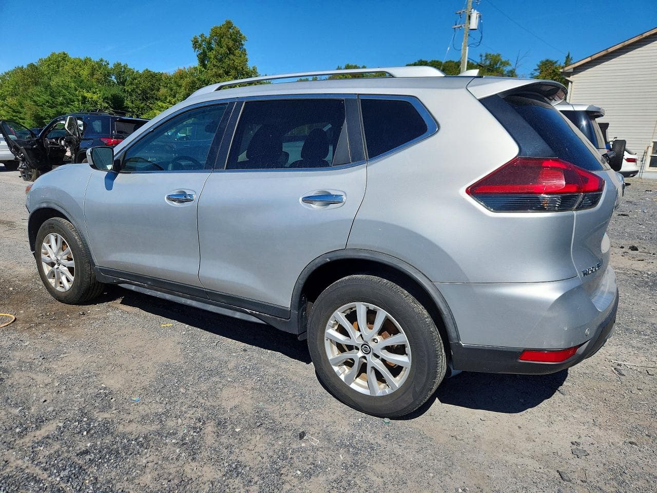 2020 Nissan Rogue S - foto 2