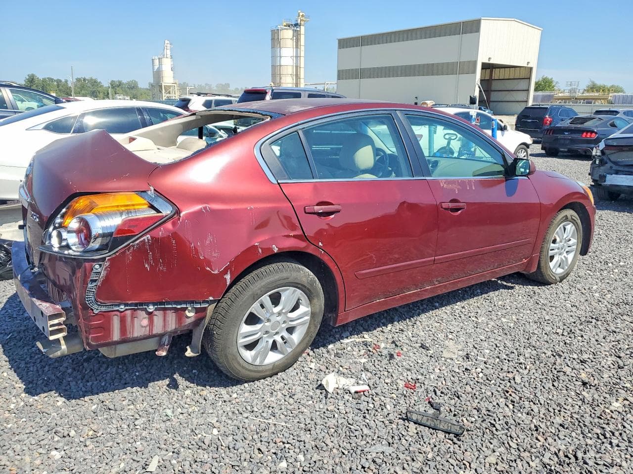 2010 Nissan Altima 4D 2Wd - foto 3