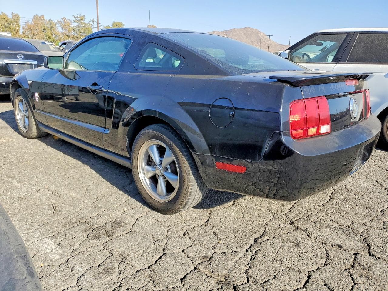 2008 Ford Mustang - foto 2