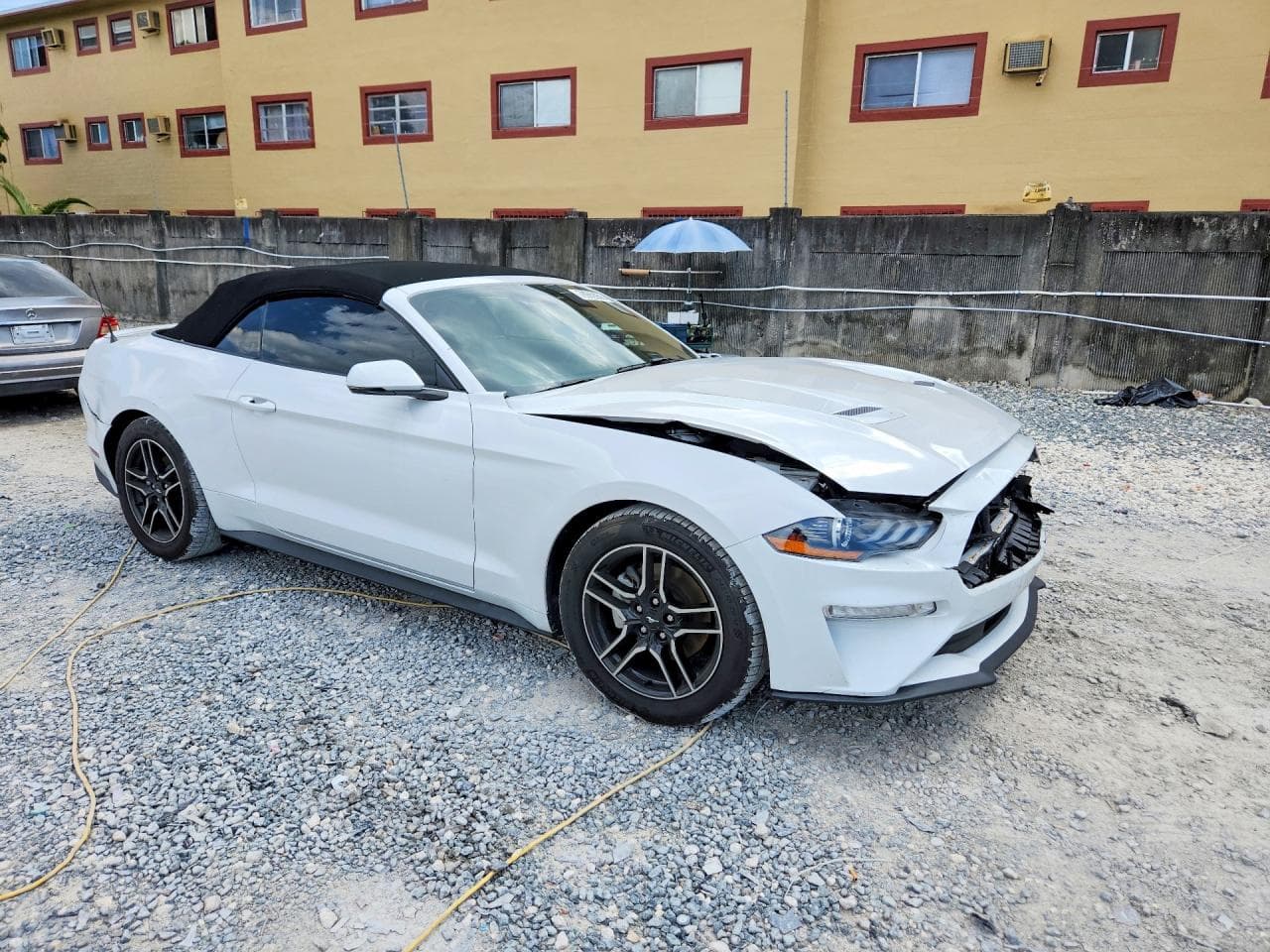 2020 Ford Mustang - foto 4