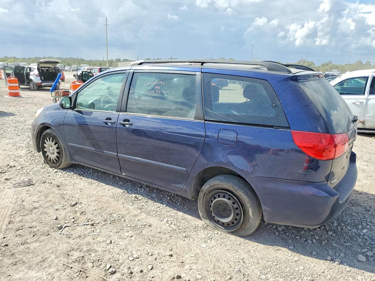 2007 Toyota Sienna Ce 7-Passenger - foto 2