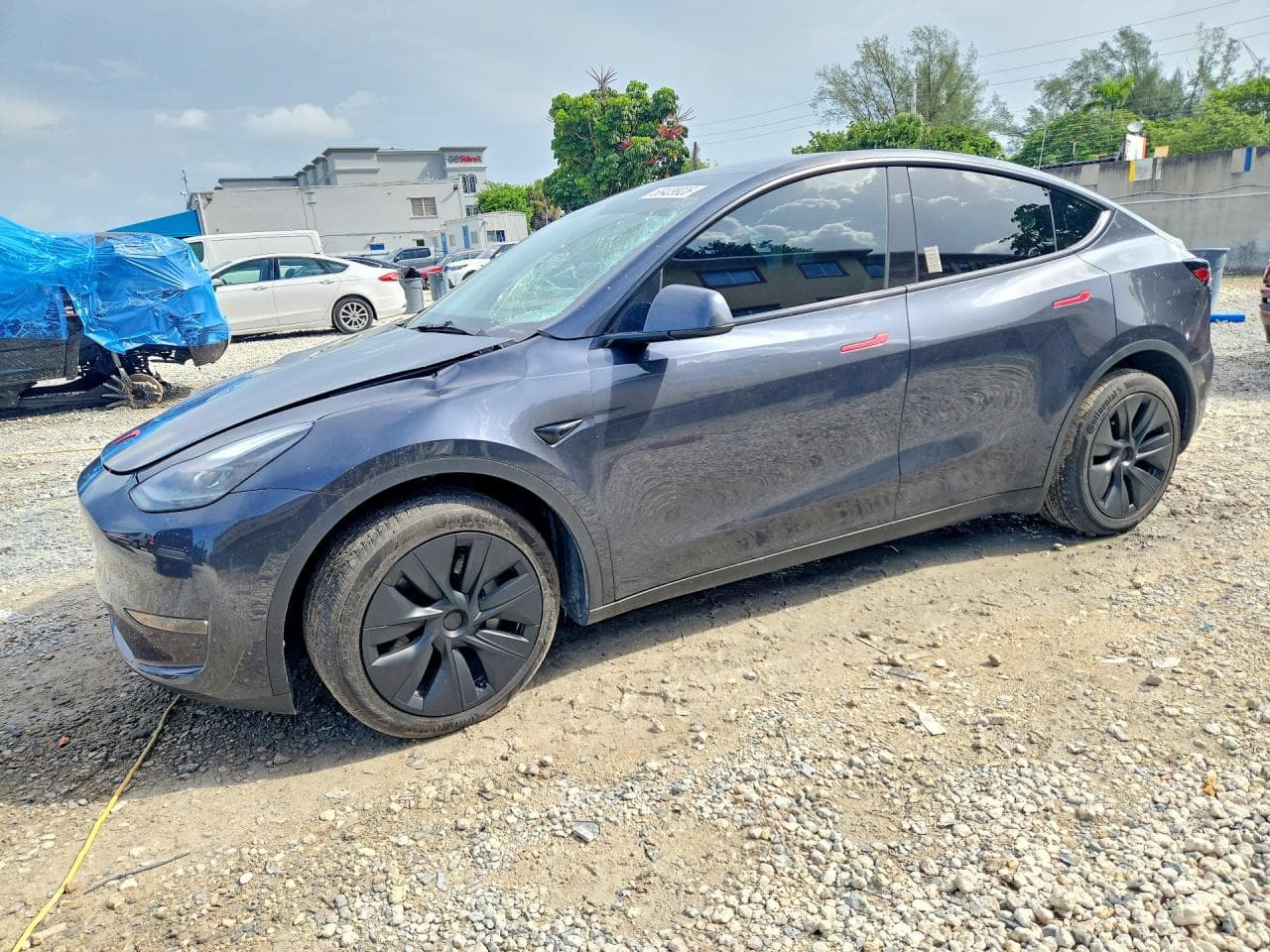 Tesla Model Y 2025 z USA