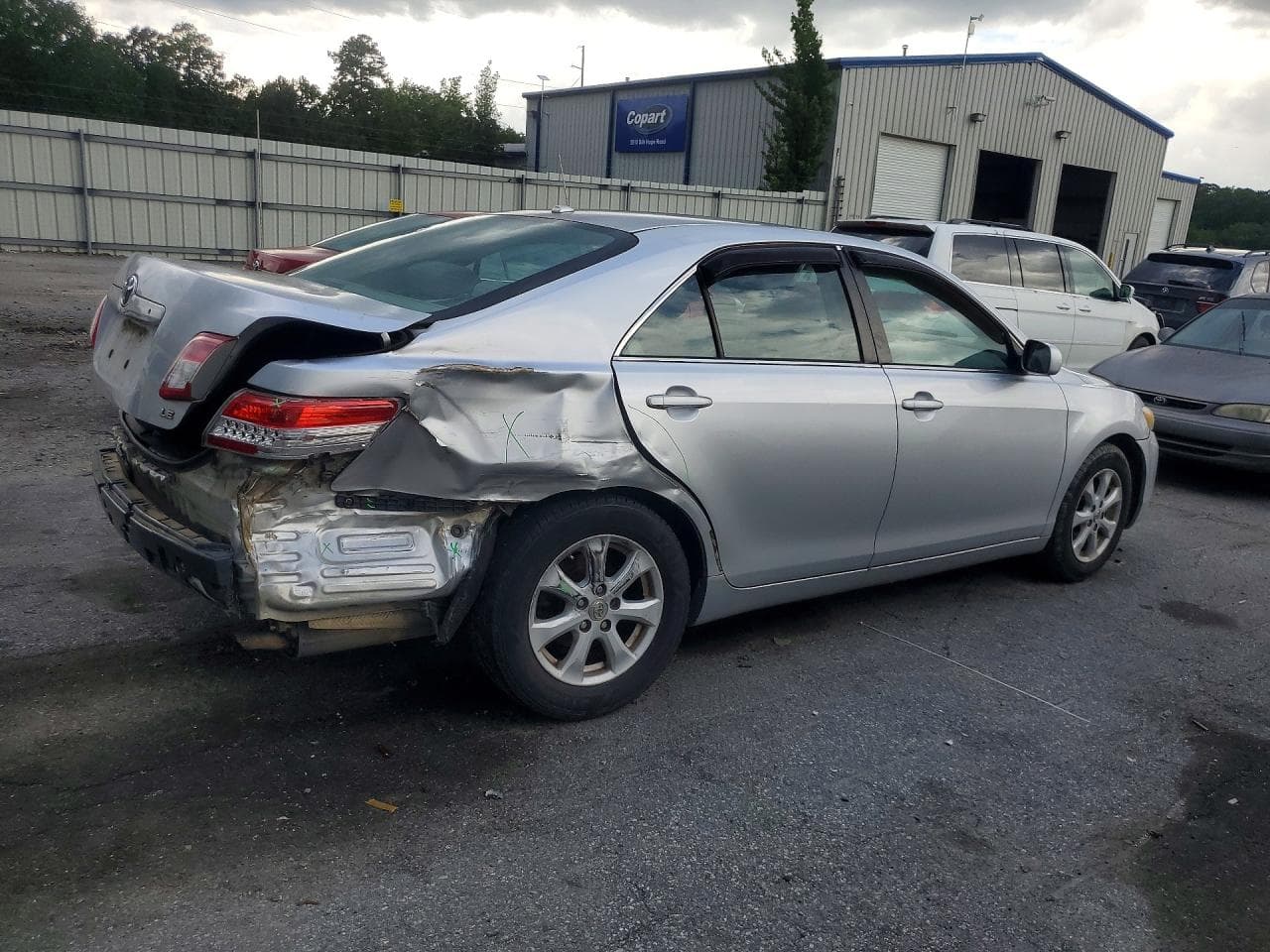 2011 Toyota Camry Le - foto 3