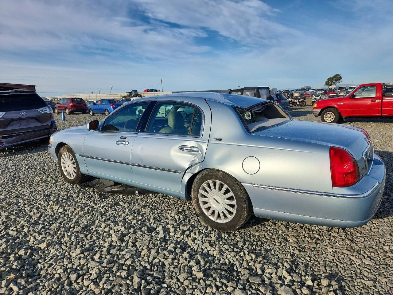 2005 Lincoln Town Car Signature Limited - foto 2