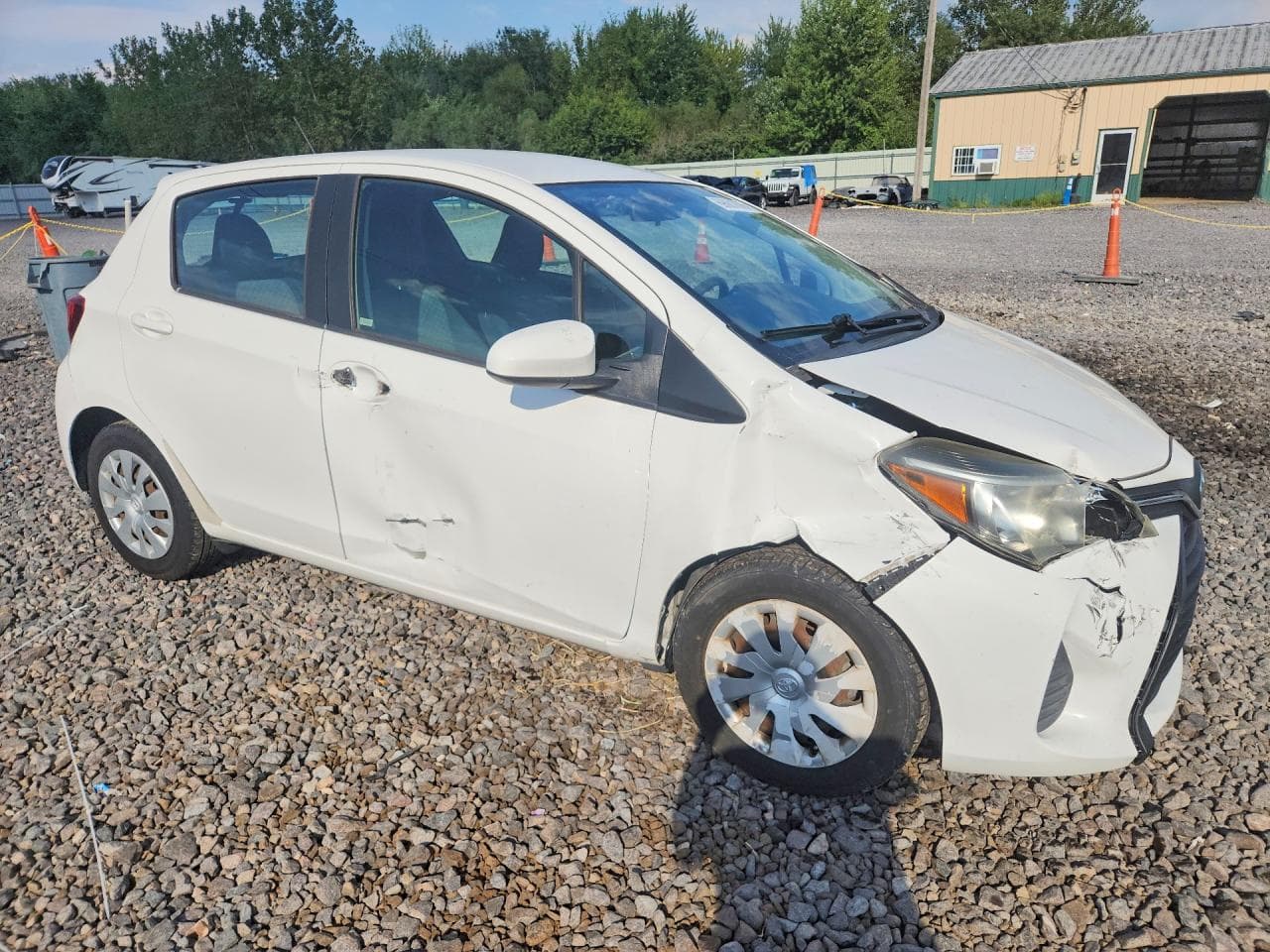 2015 Toyota Yaris 5-Door L - foto 4