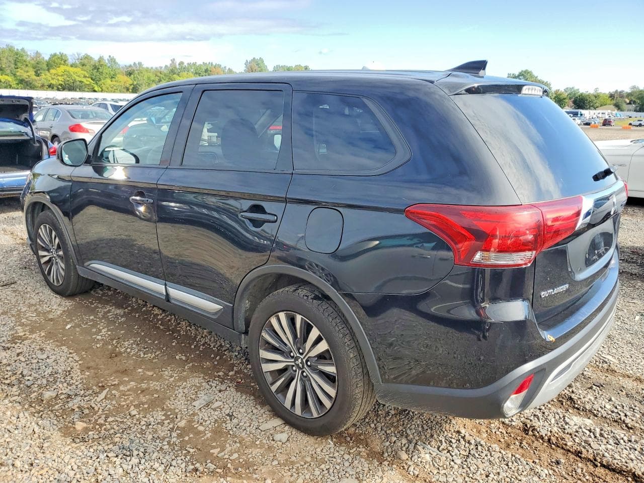 2020 Mitsubishi Outlander Es - foto 2
