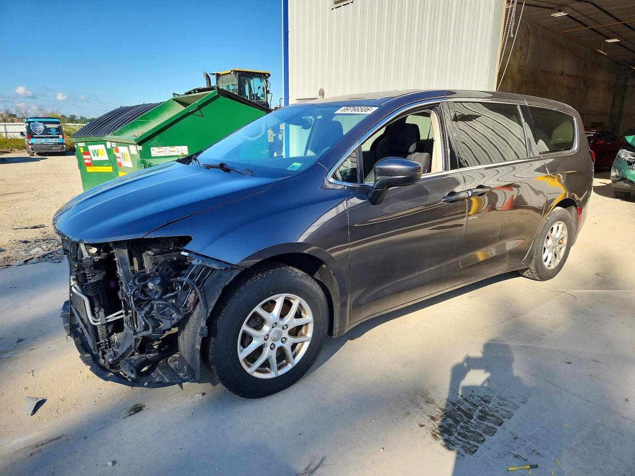 Chrysler Pacifica 2017 z USA