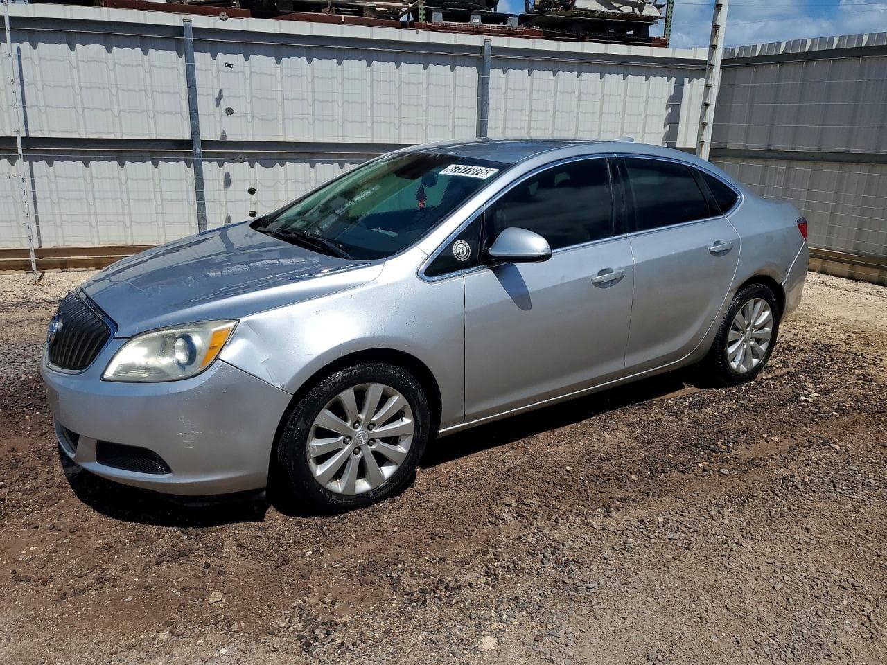 Buick Verano 2016 z USA